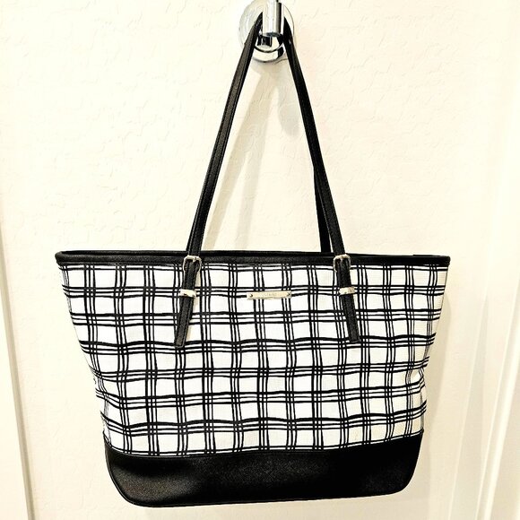 Nine West Handbags - Nine West black and white Lg tote bag.